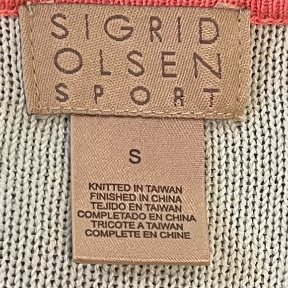 Sweater - Picture 2 of 4